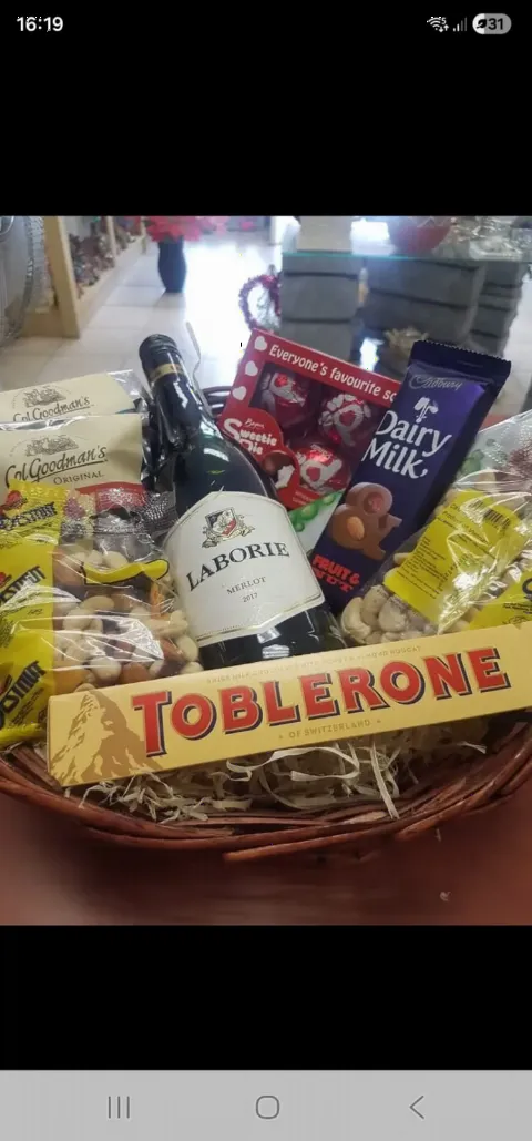 Hamper - wine,nuts and chocolates