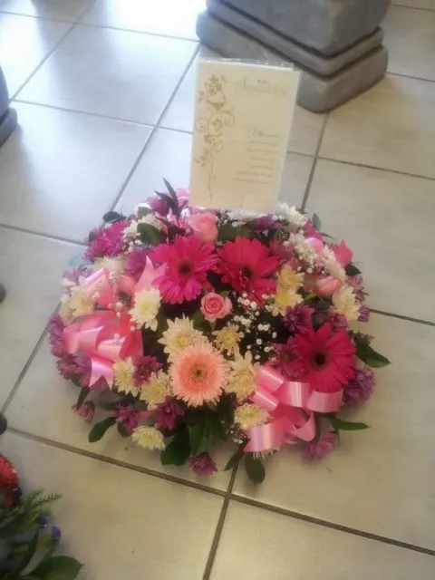 Round wreath