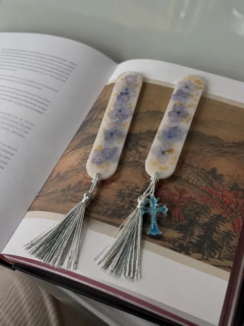 Assorted Floral Resin Bookmark